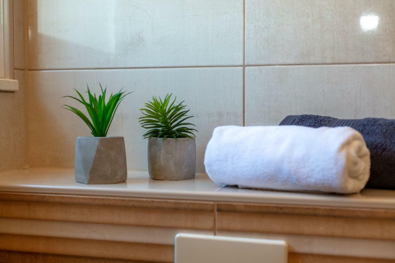 Apartments Amigos Подстрана Екстер'єр фото